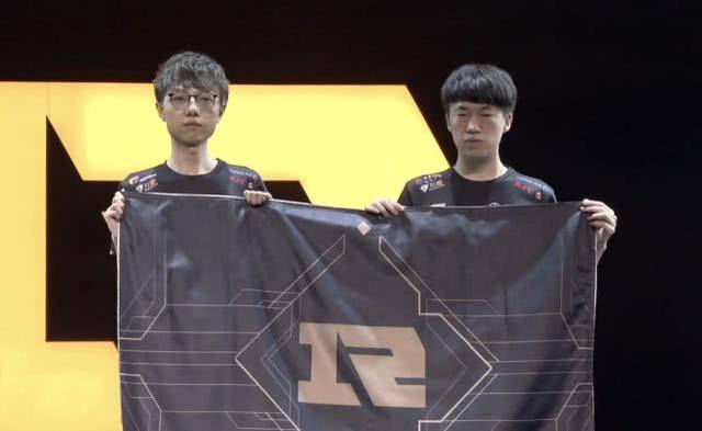 达里厄斯 达里厄斯