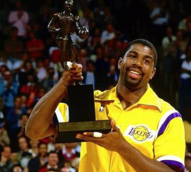 在今年的足 在今年的足