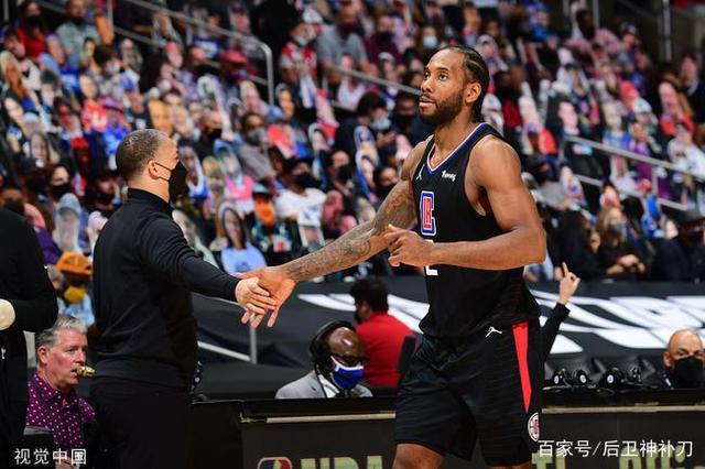 进攻转为更 进攻转为更